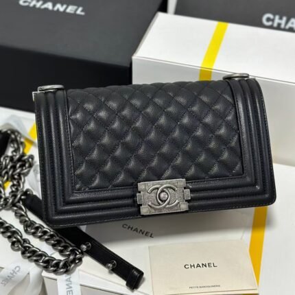 CocoChanel, diamond check, medium black, size:25*15*9cm Model:67086