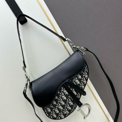 Dior - New Silver Buckle Size 25.5x20x6.5.