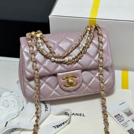 chanel24p new pearl chain, size:12.5*17*5cm Model:as4385