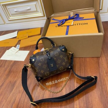 LV Exclusive First Model:m45571 Extra Strength Size:20.x14x7.5cm